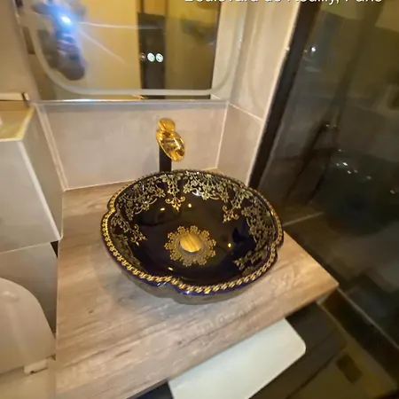 Appartamento Charming In 12th Arrondissement Parigi